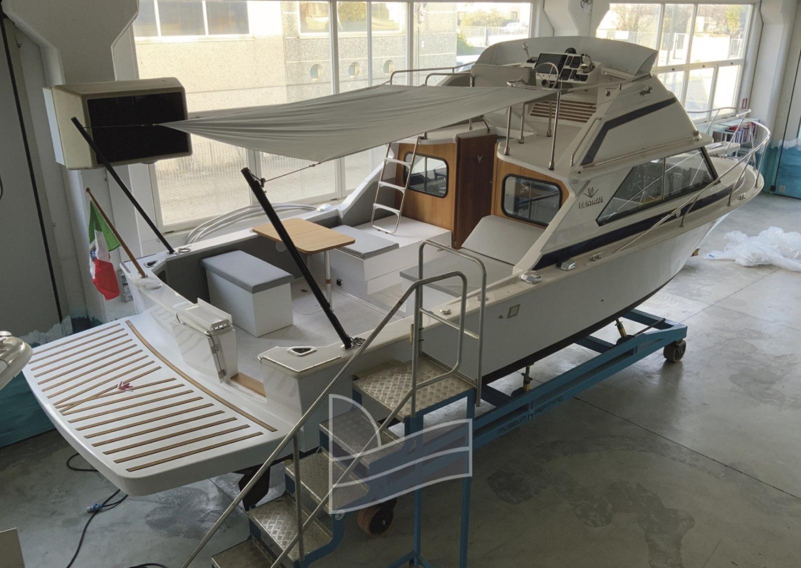 bertram yacht 28' sf