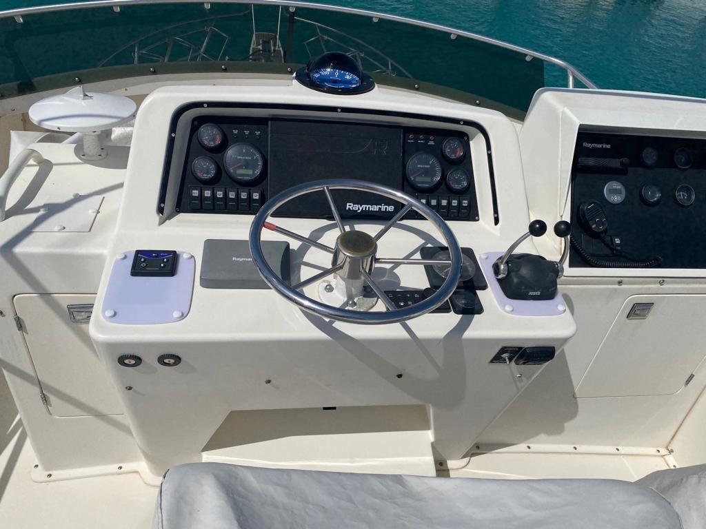 bertram yacht 37' convertible
