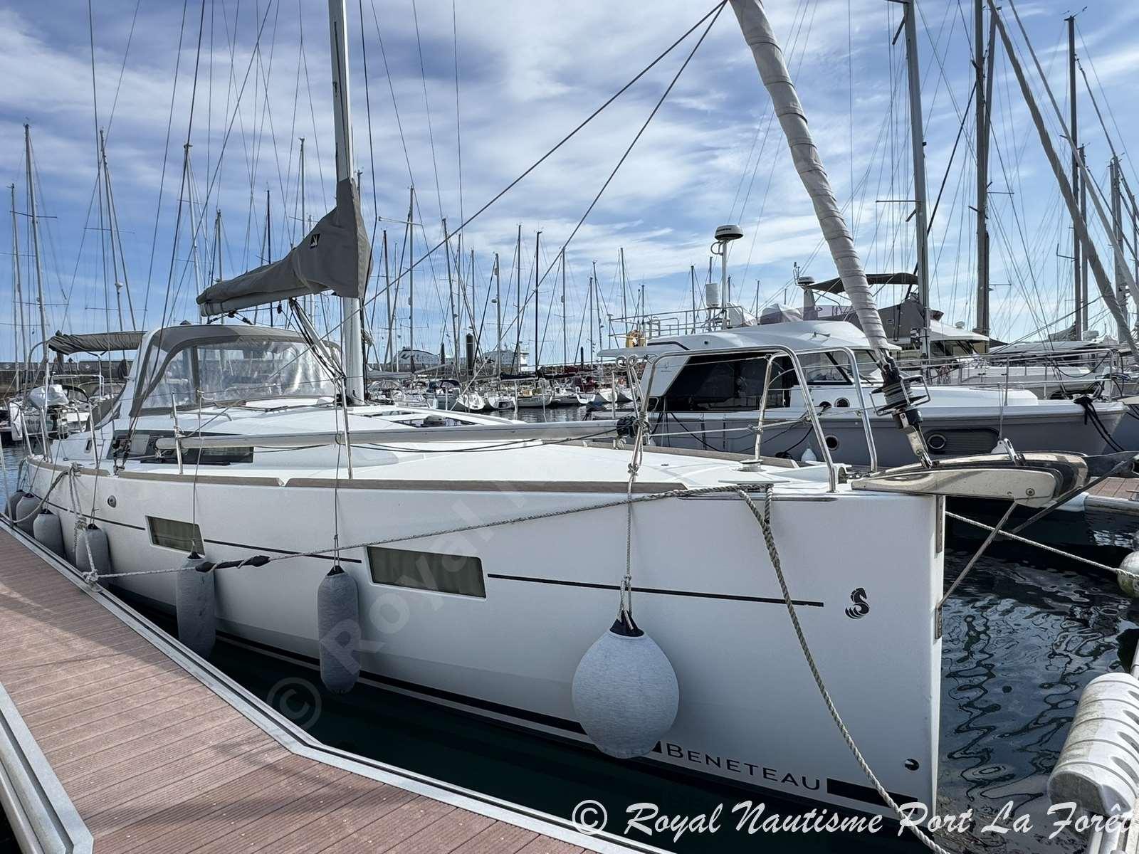 beneteau Oceanis 38