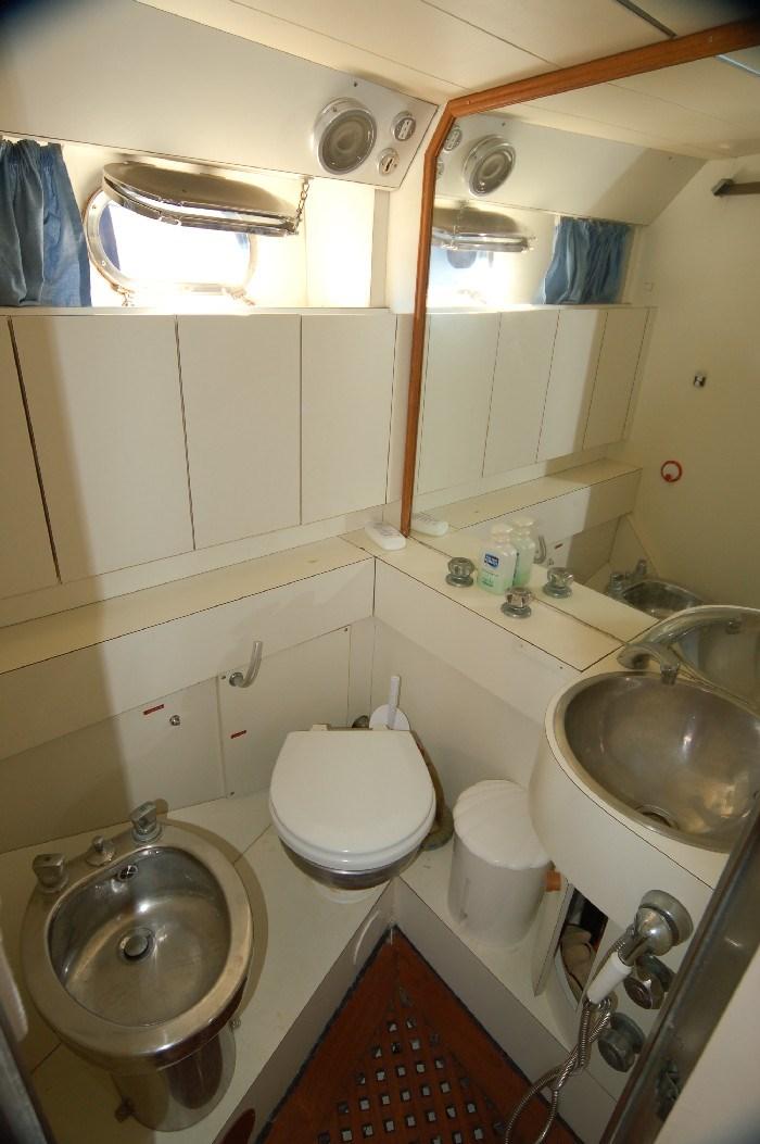 ferretti yachts Altura 42