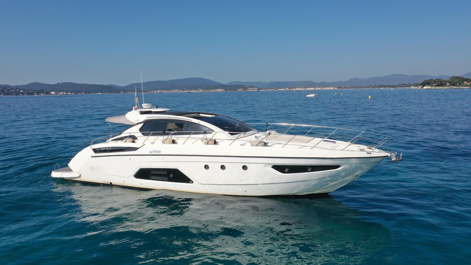 azimut atlantis 58
