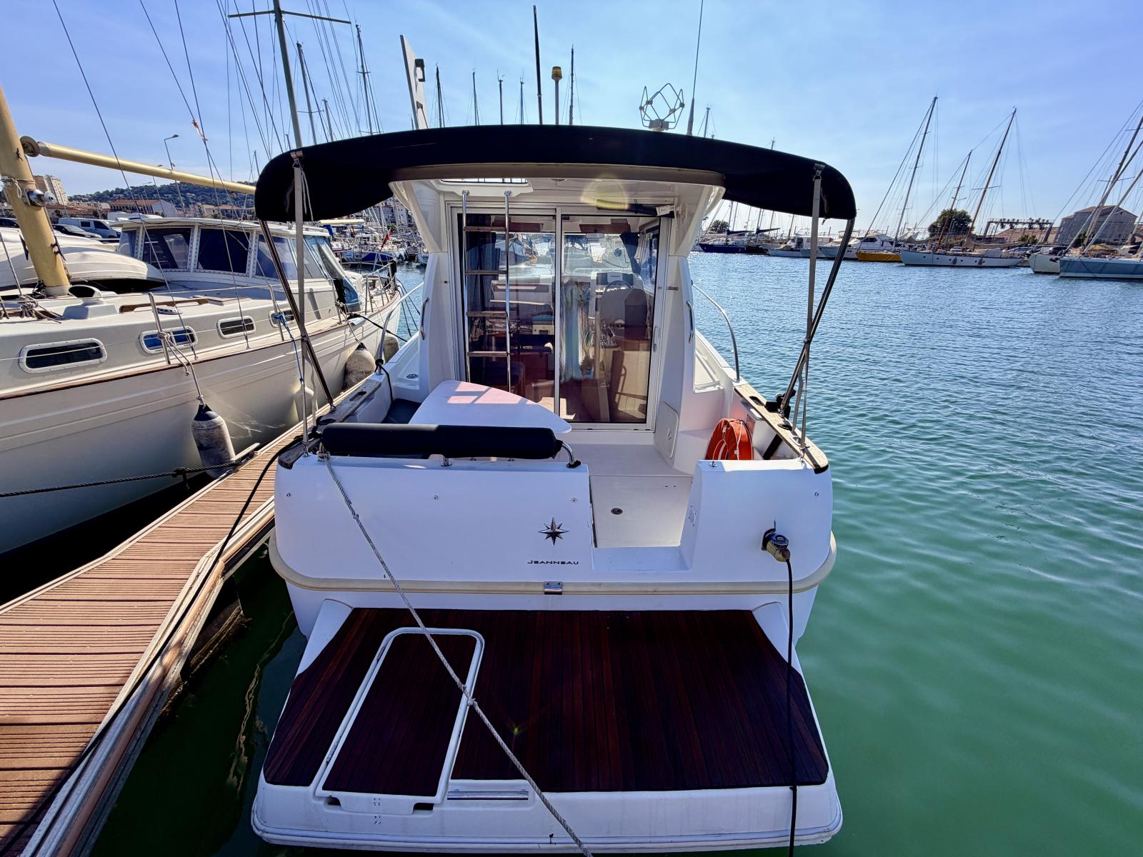 jeanneau Merry Fisher 8