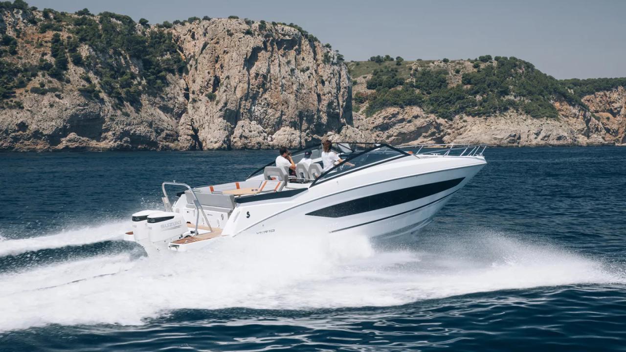 Beneteau Flyer 10, naviga con stile