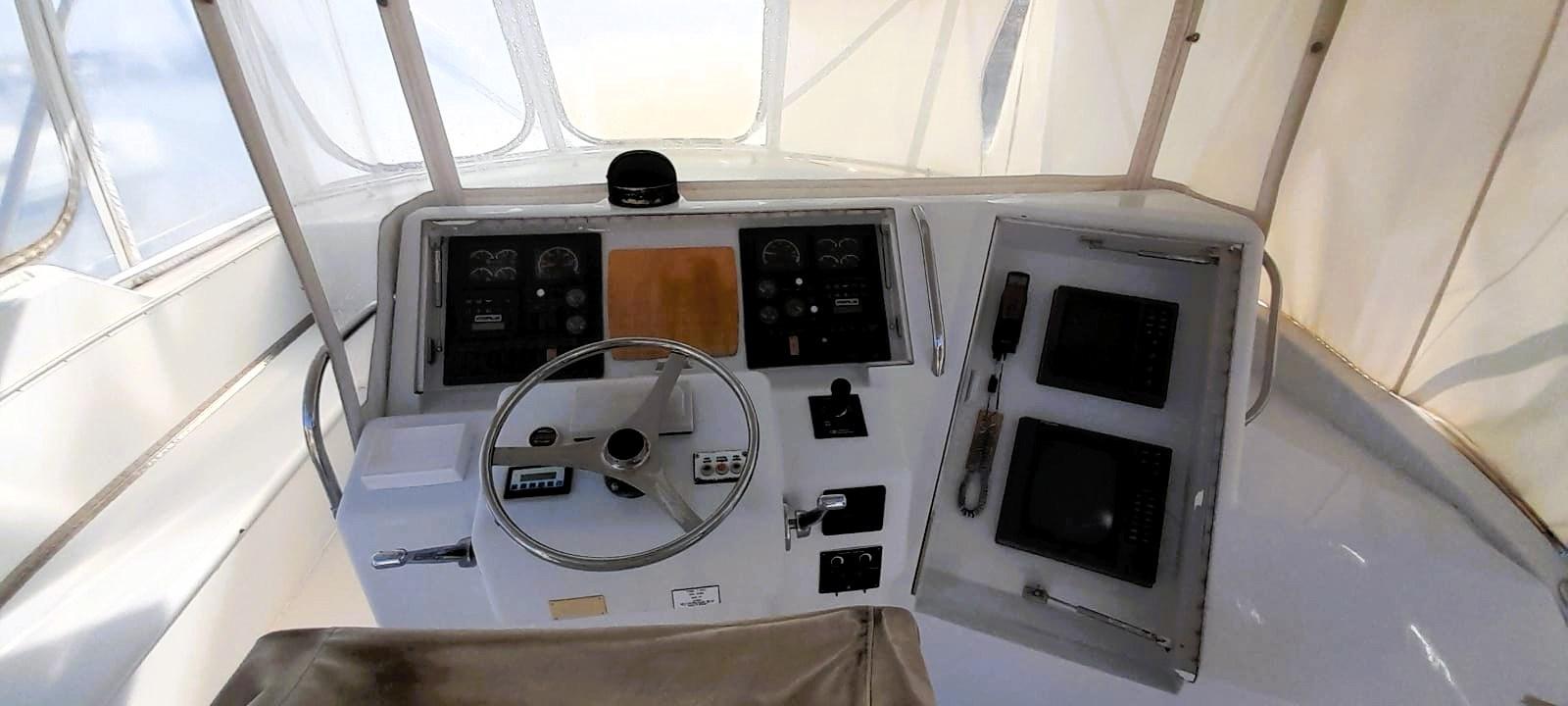 hatteras 60' convertible