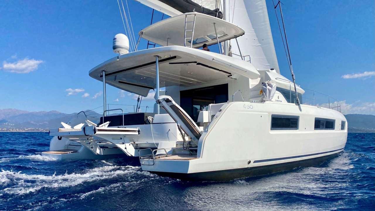 lagoon 50