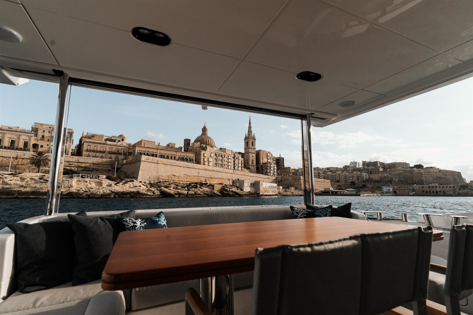 azimut 60 flybridge
