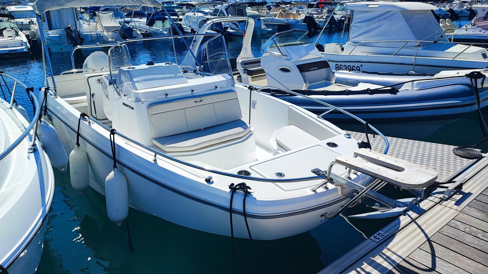 beneteau Flyer 7 spacedeck