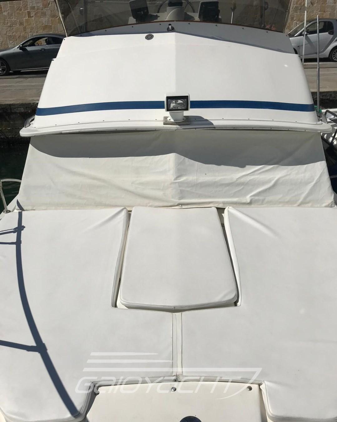 bertram yacht 28' sf