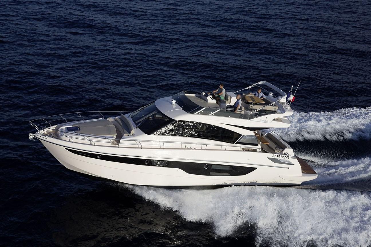 cayman yachts F520