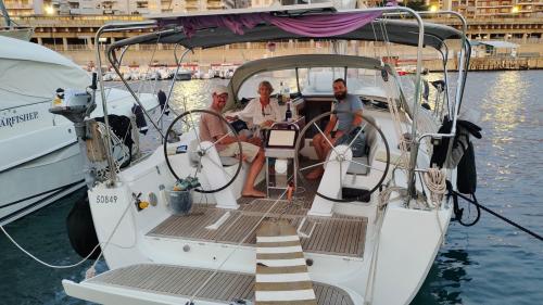 Hanse 400