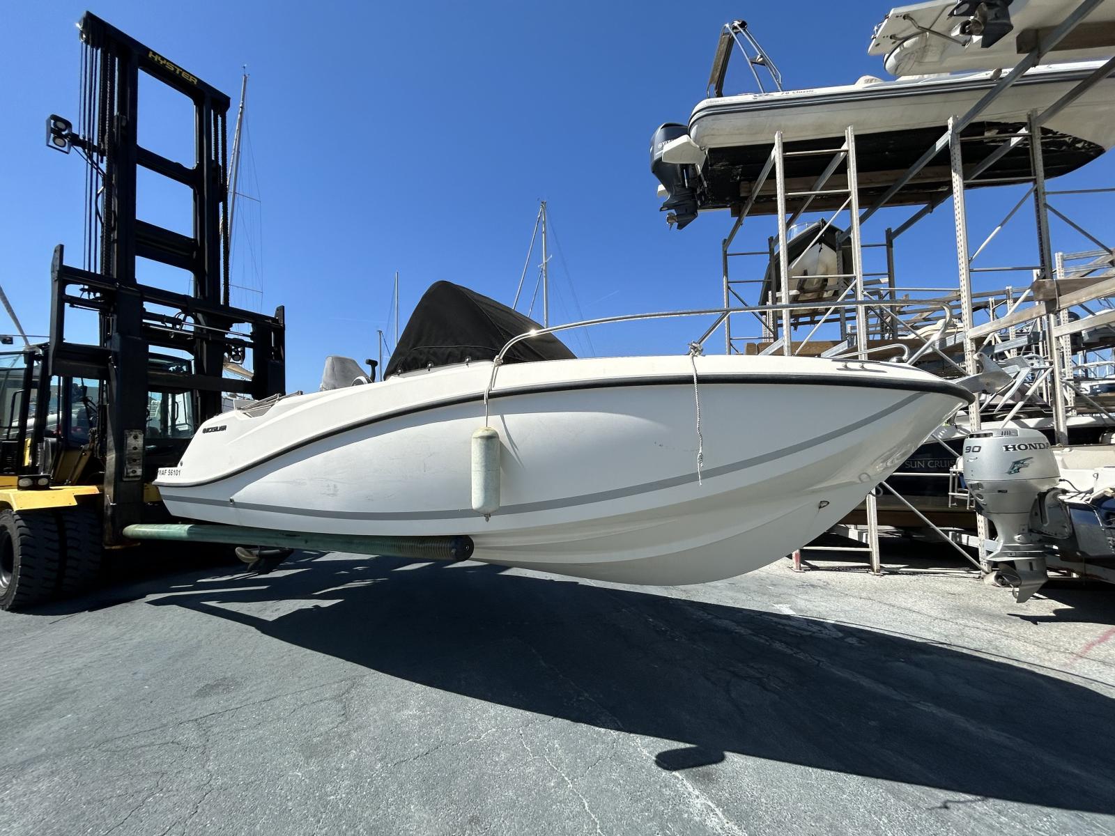 quicksilver 605 sundeck