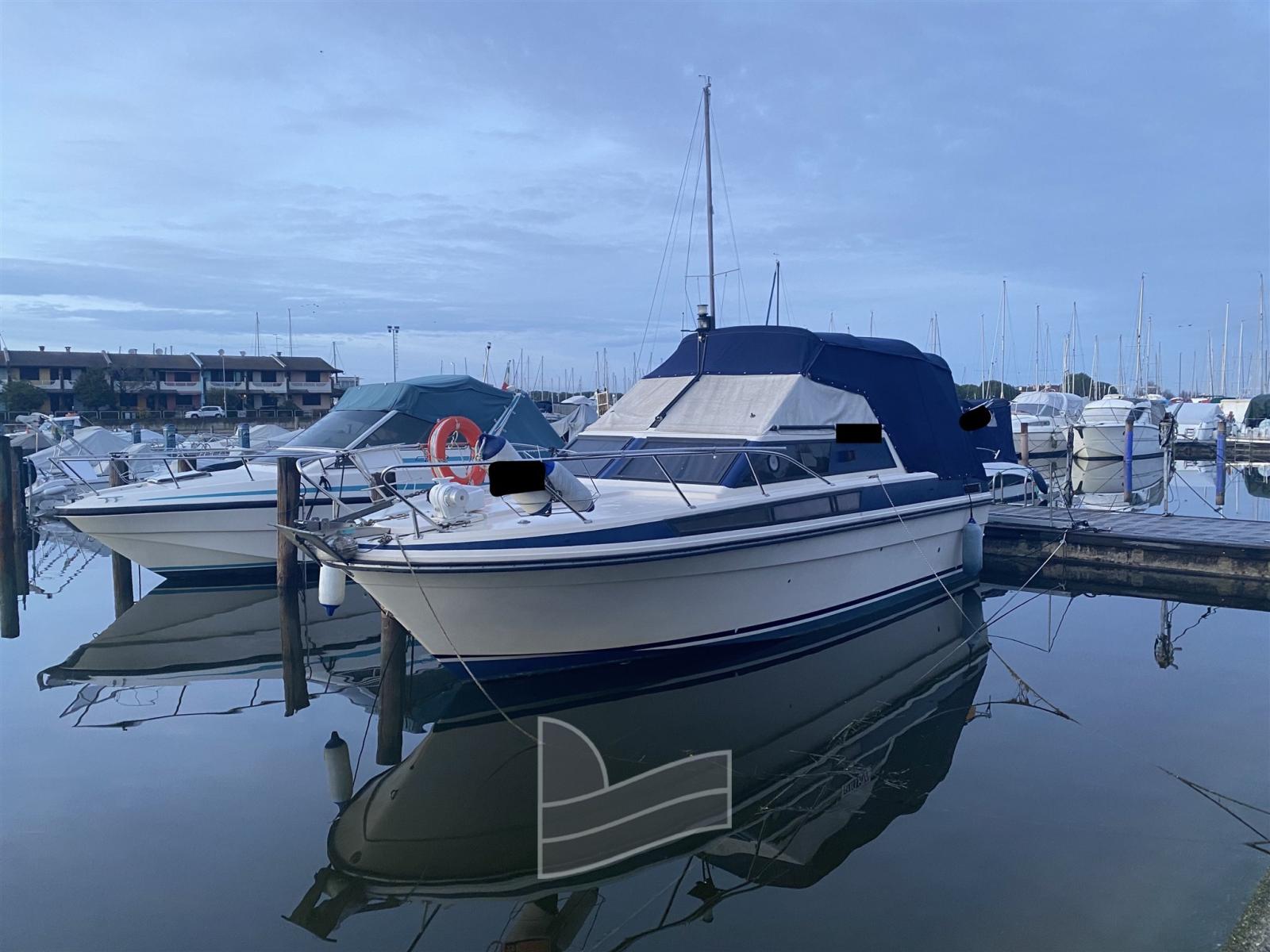 windy boats 8600 mid cab