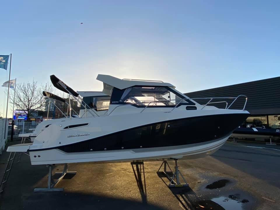 quicksilver Activ 675 weekend