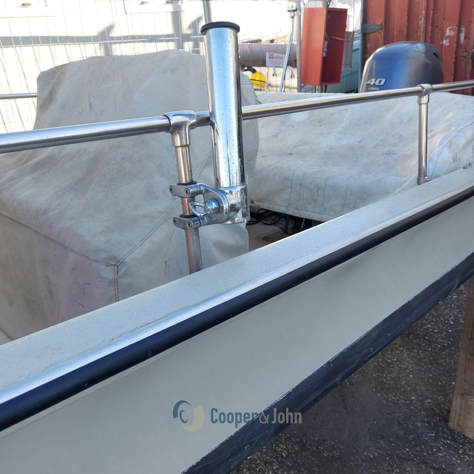 boston whaler 17 montauk