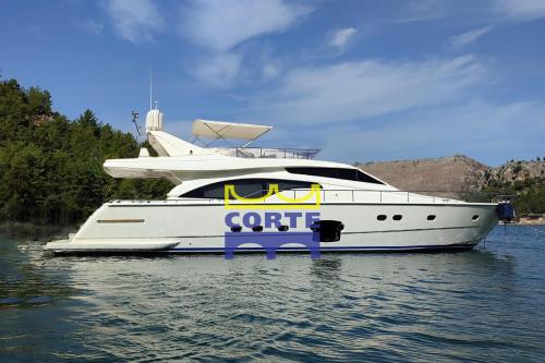 Ferretti yachts 681