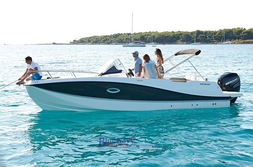 quicksilver 755 sundeck (2 posti letto)
