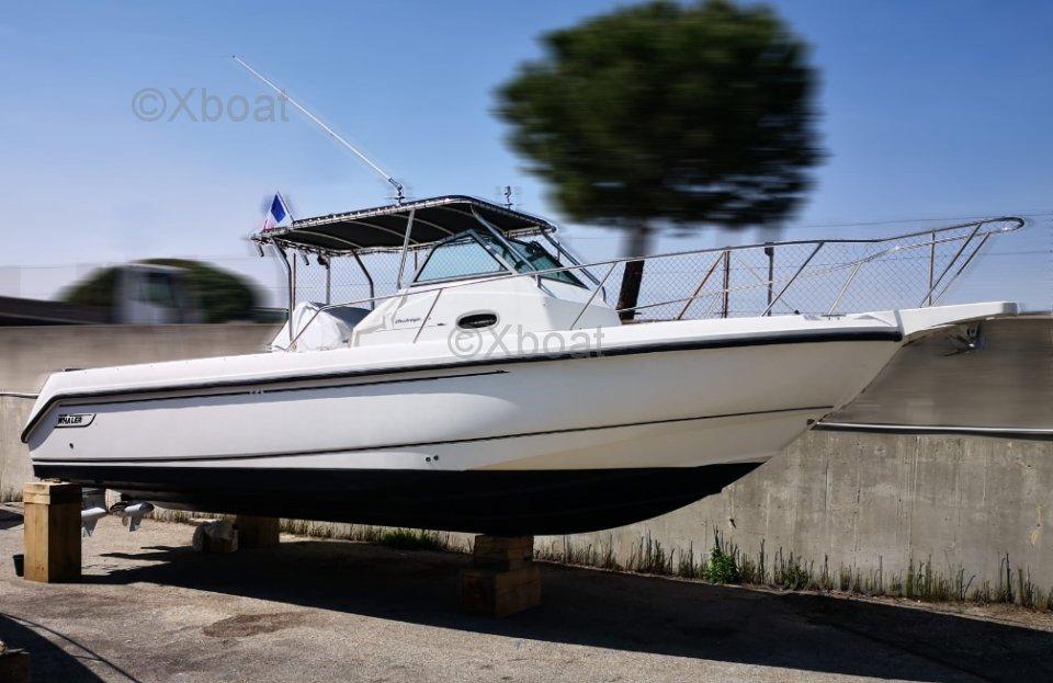 boston whaler Boston whaler 28 outrage