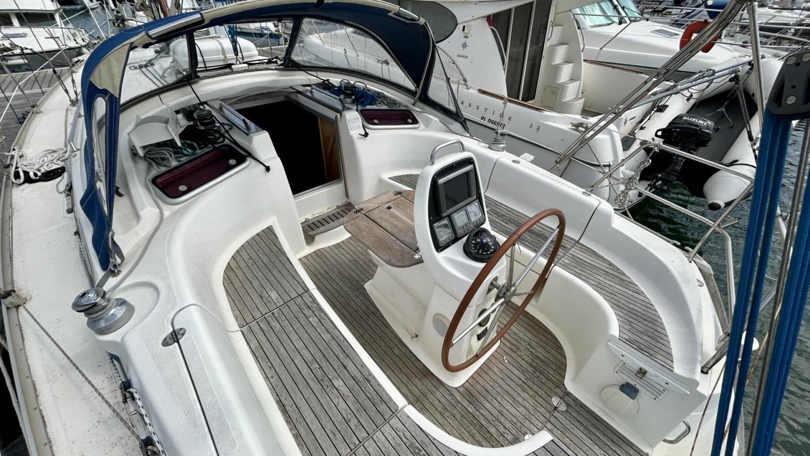 bavaria yachts 37 cruiser