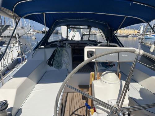 Wauquiez 40 pilot saloon