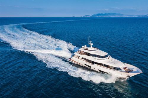 Custom line navetta 28