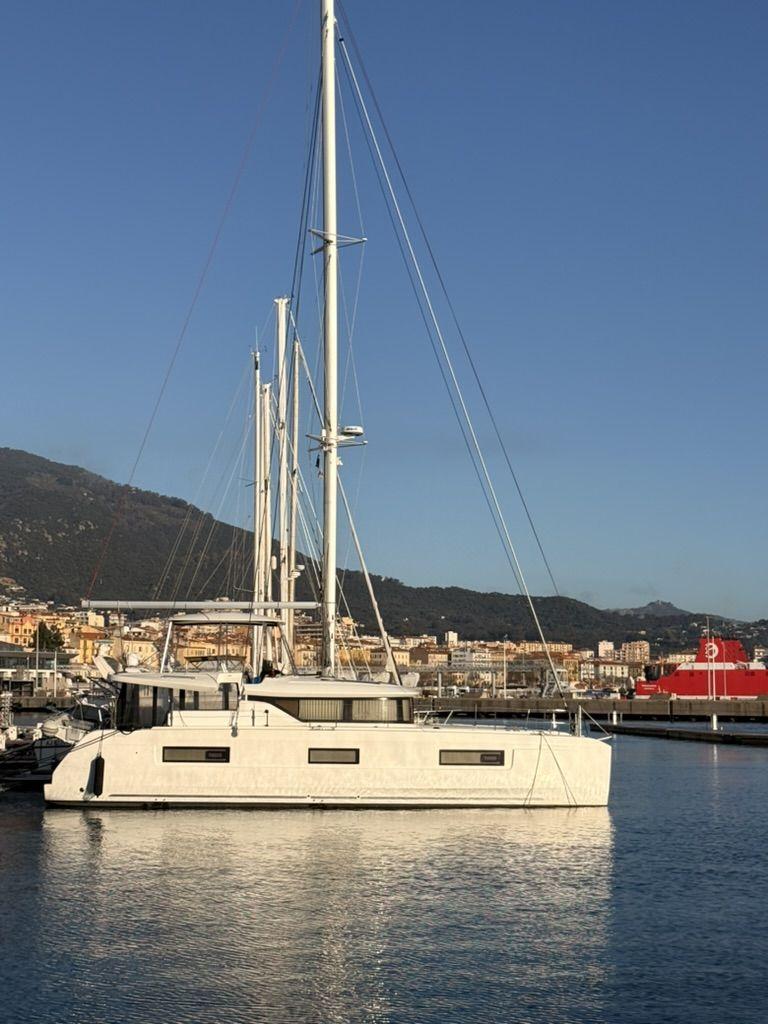 lagoon 46