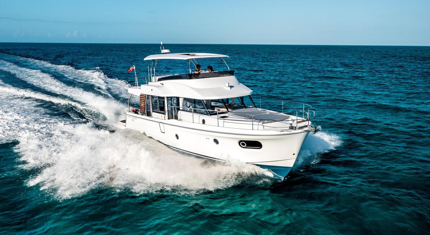 beneteau Swift trawler 48 charter