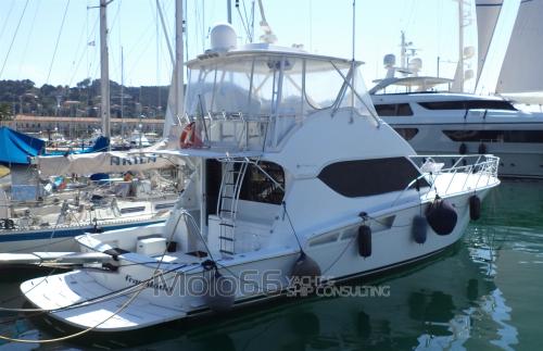 Hatteras 50 convertible