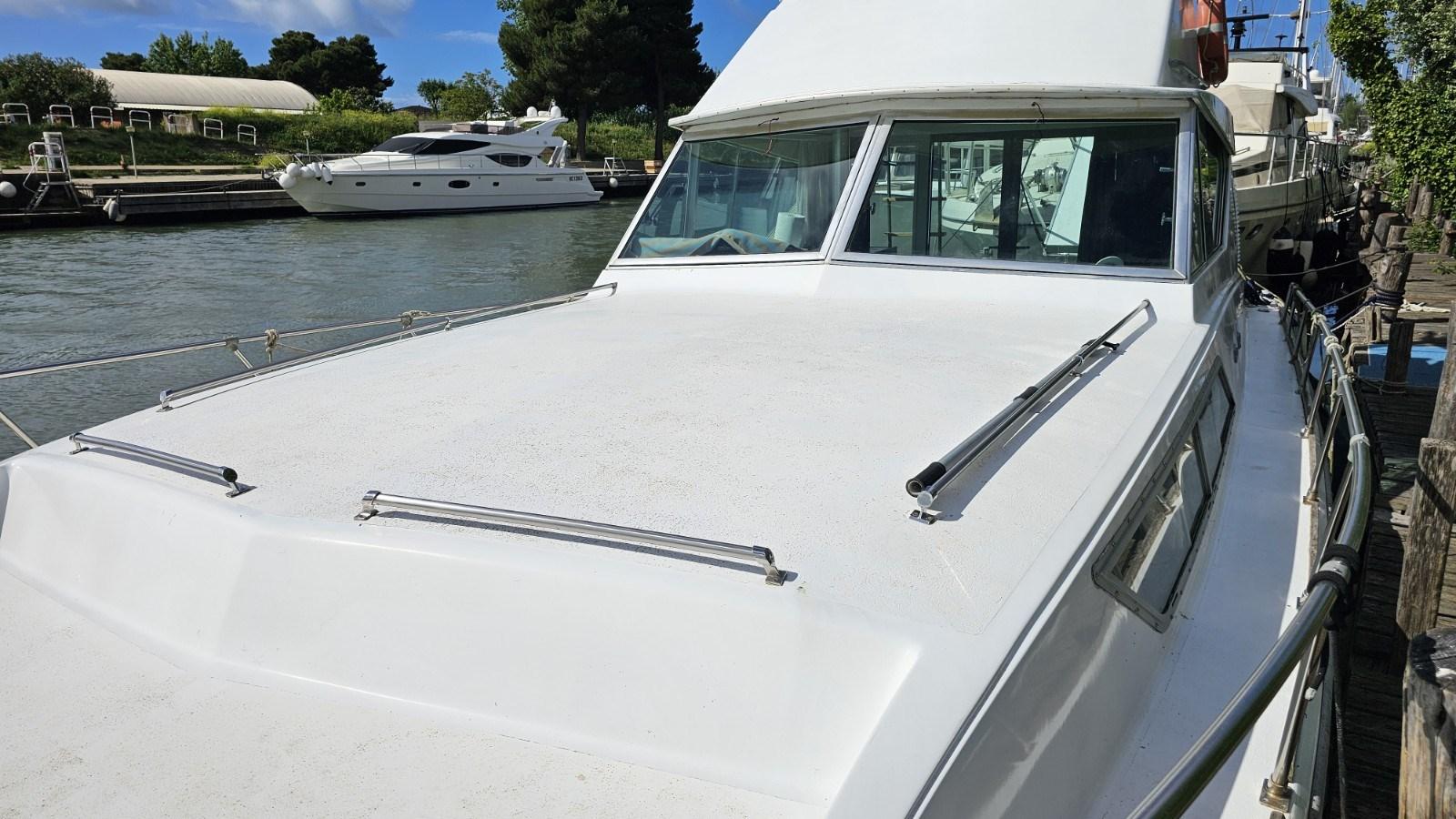 chris craft 37 corvette