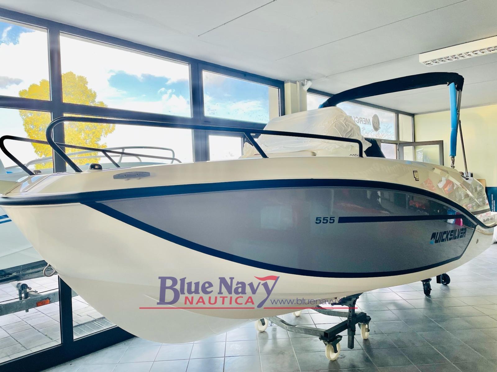 quicksilver 555 open (5,84mt)-pronta consegna