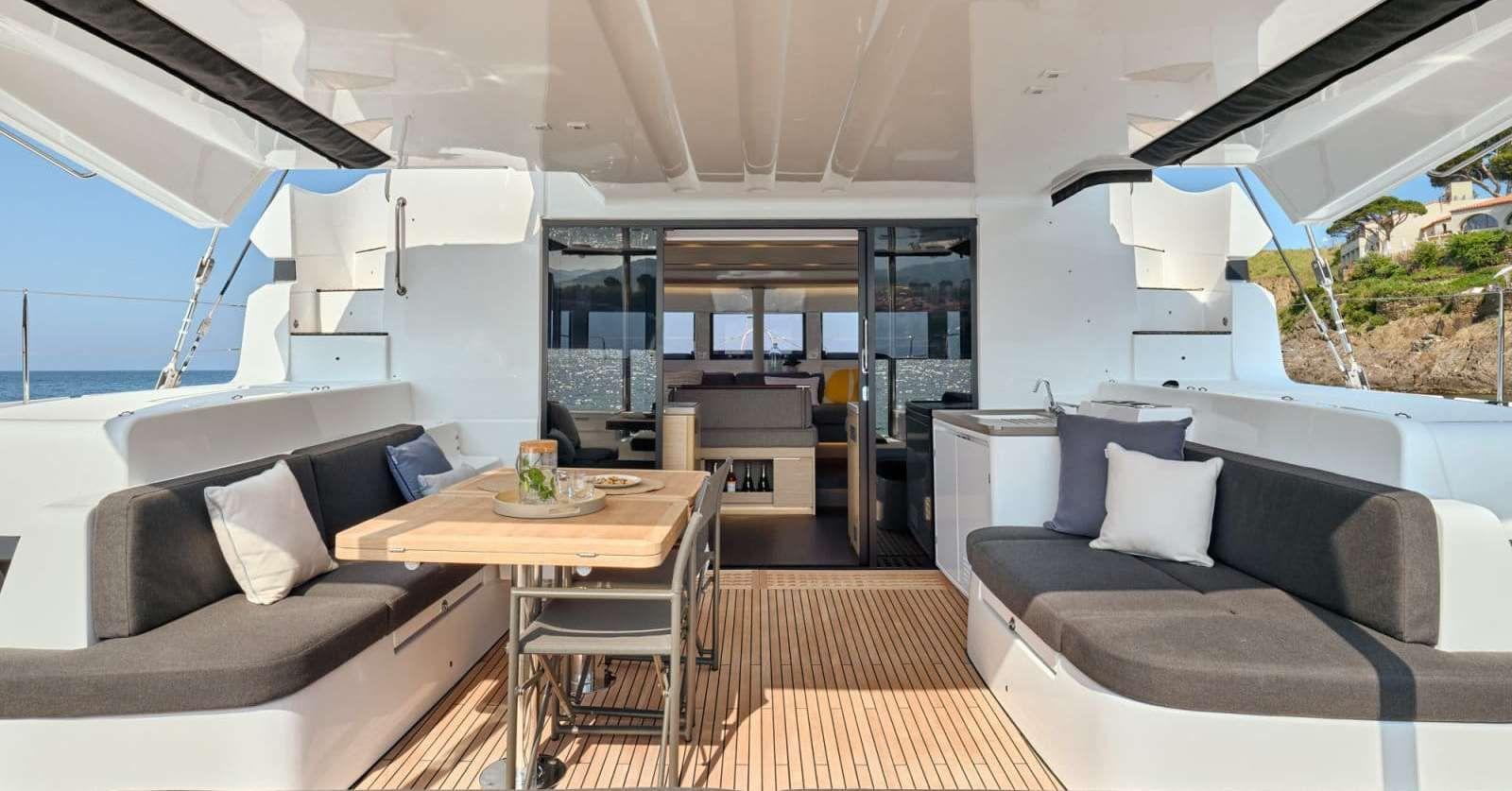lagoon 51'