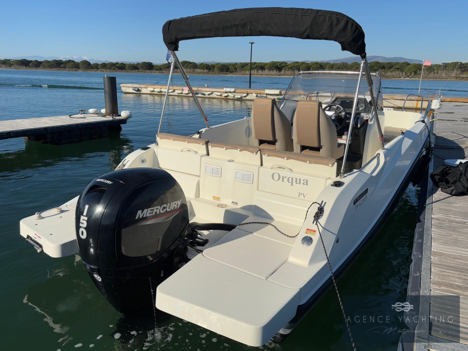 quicksilver Activ 675 open