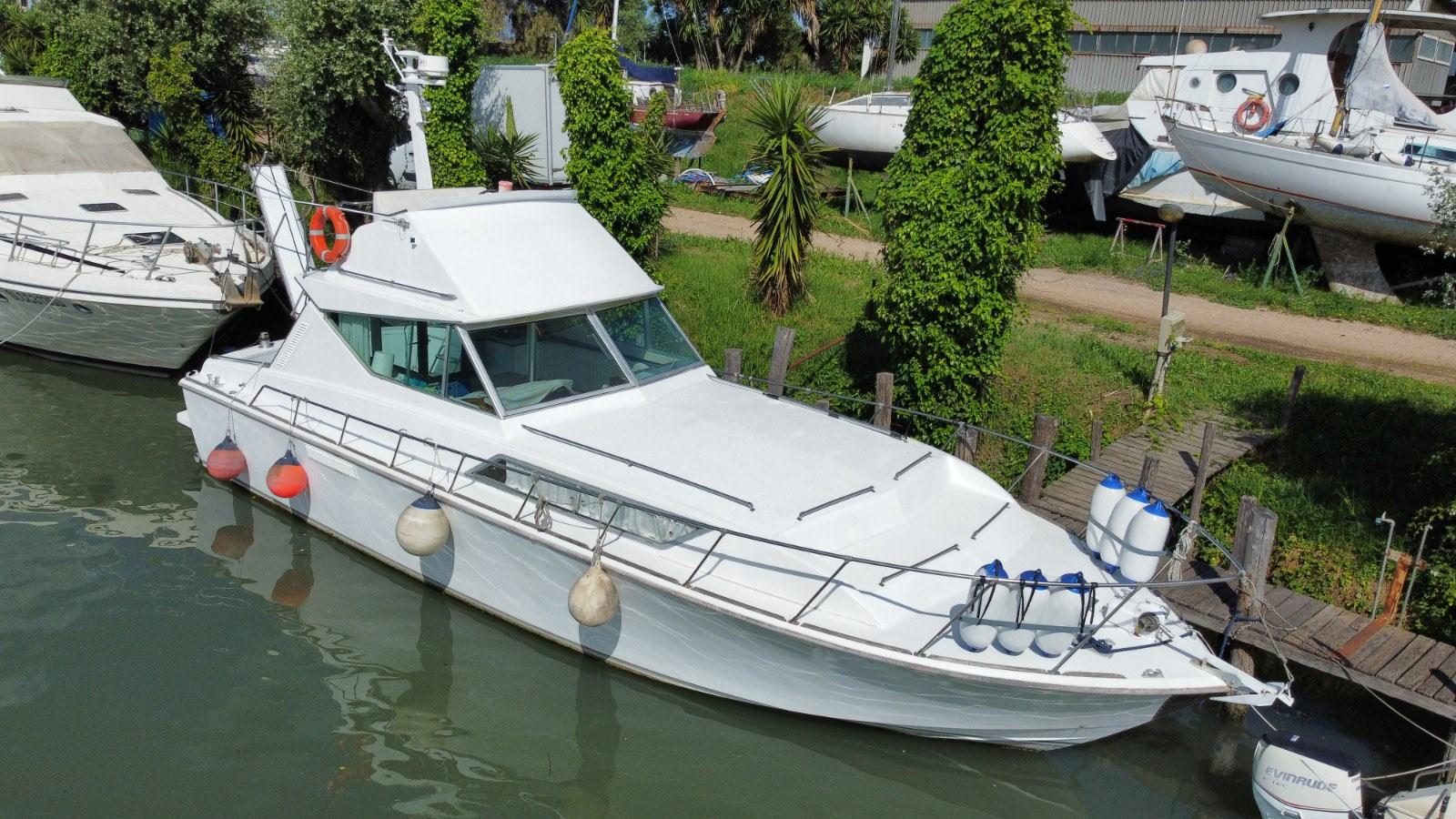 chris craft 37 corvette