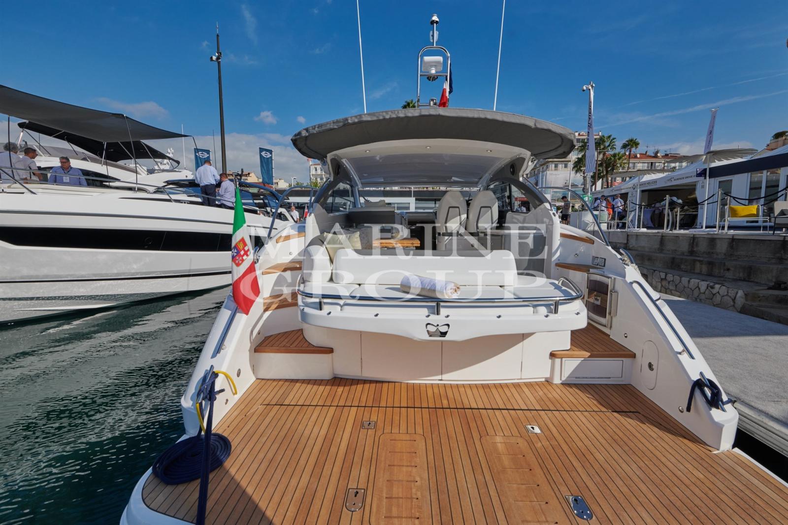 princess yachts V40