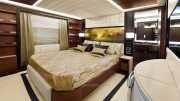 benetti Delfino 93'