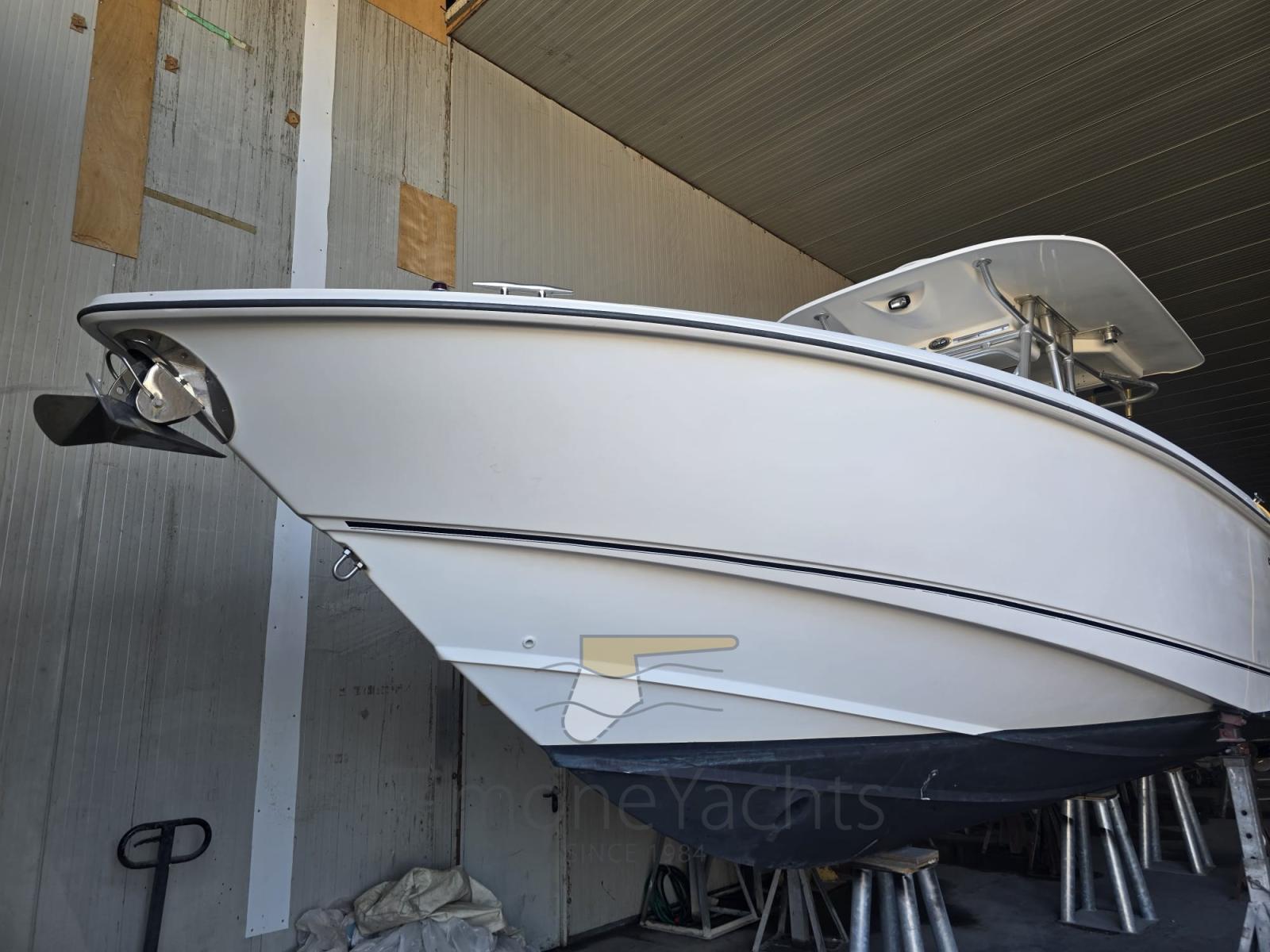 boston whaler Outrage 320