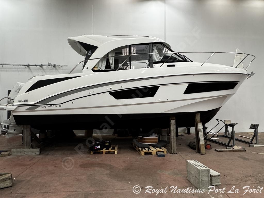 beneteau Antares 9ob
