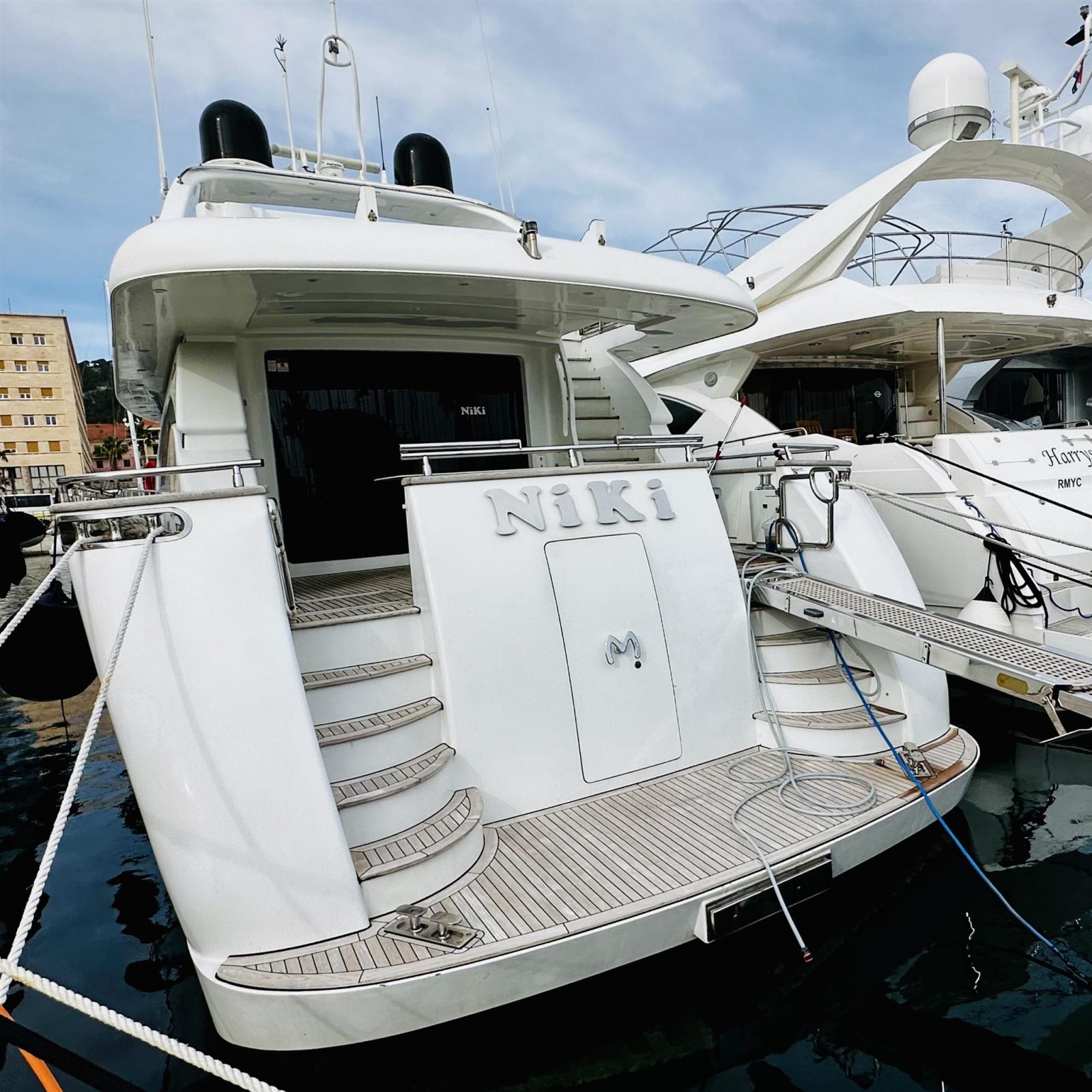 maiora Maiora 23