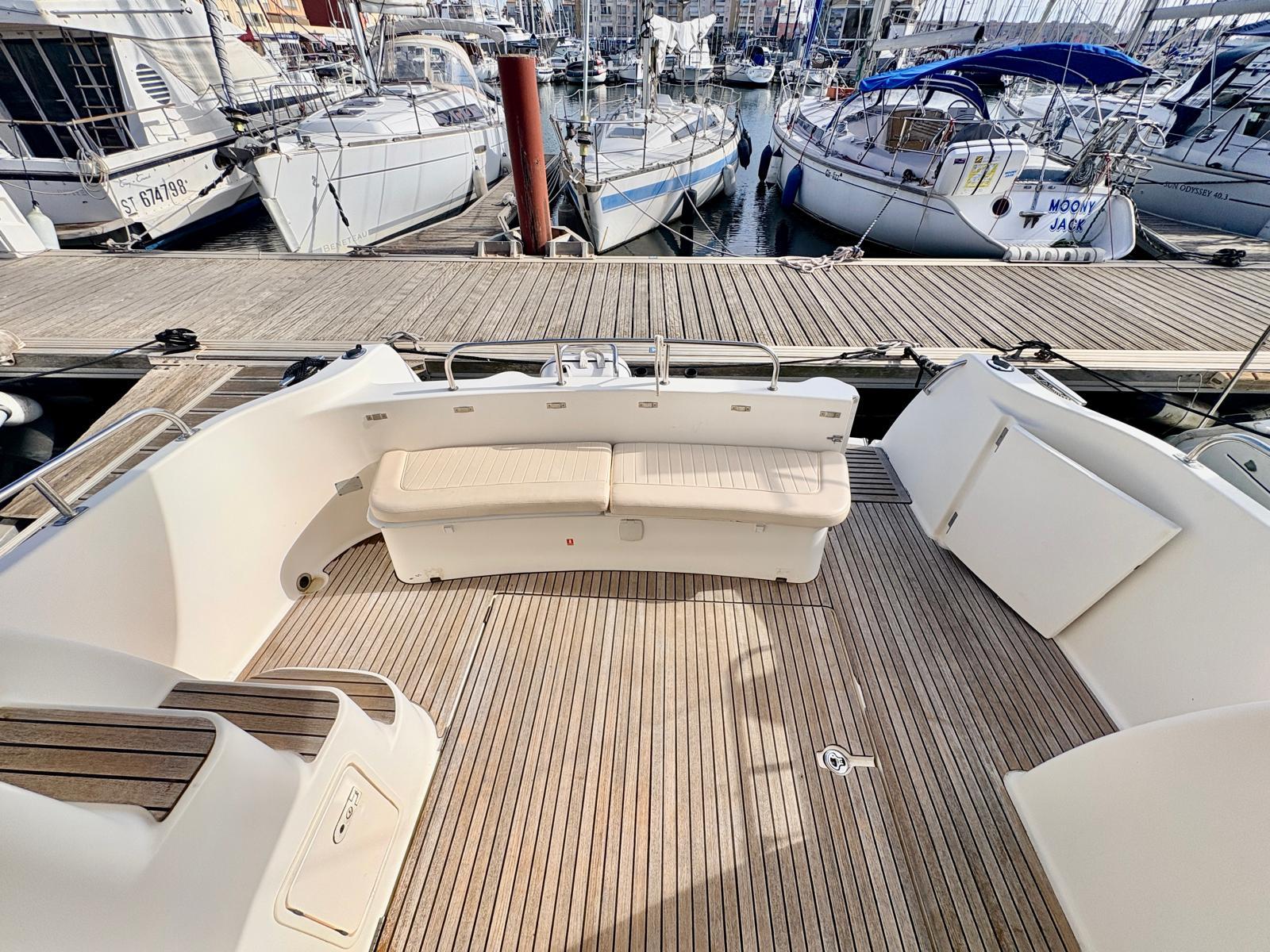 jeanneau Prestige 32