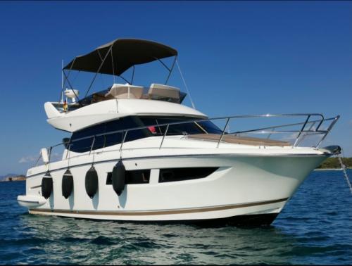 jeanneau Prestige 350 fly