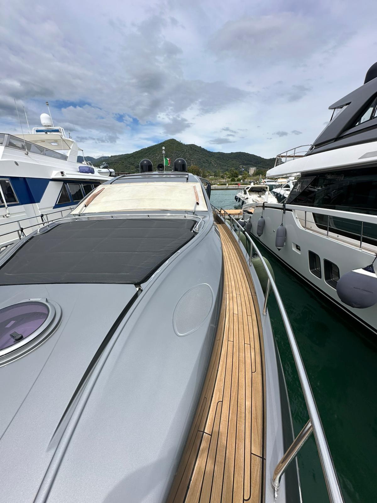 pershing Pershing 70