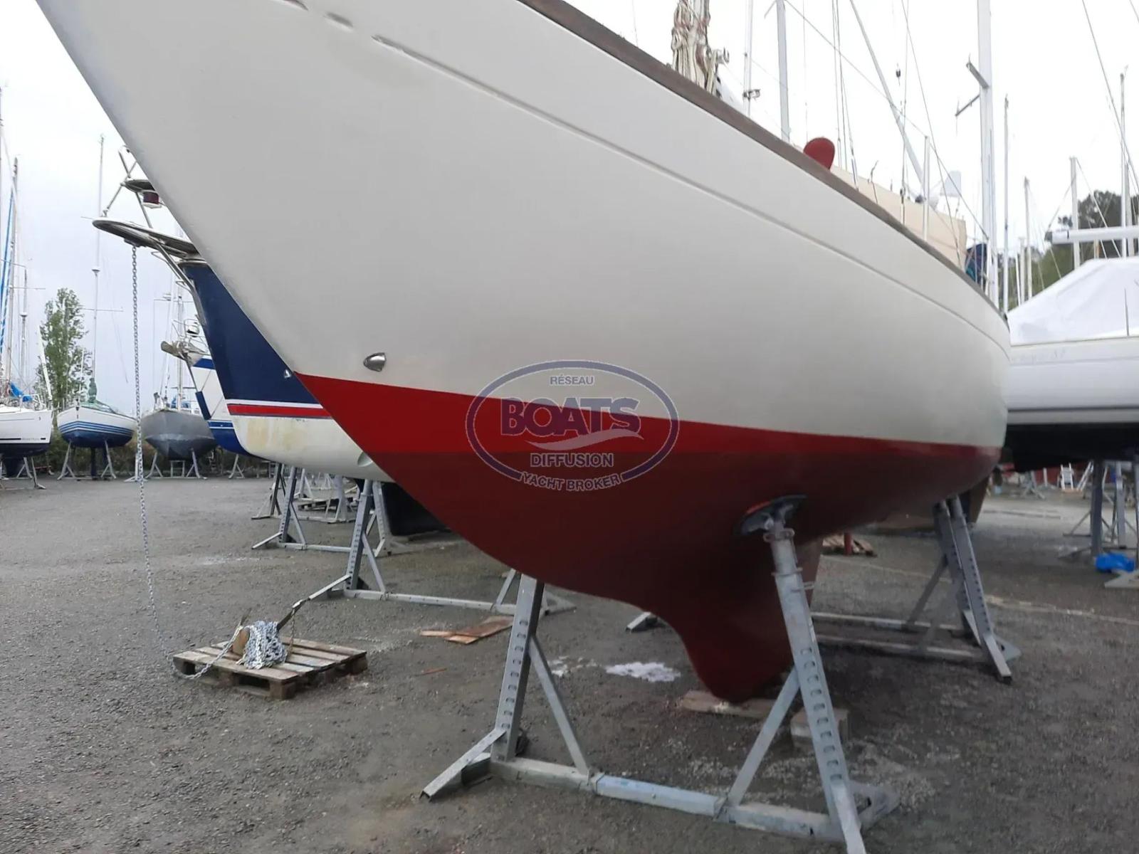 lecomte yachts Medalist 33 mk2