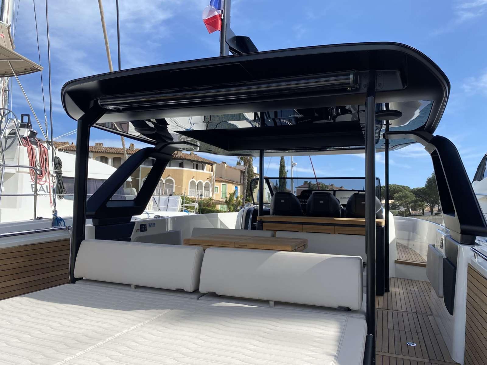 cranchi A46 luxury tender