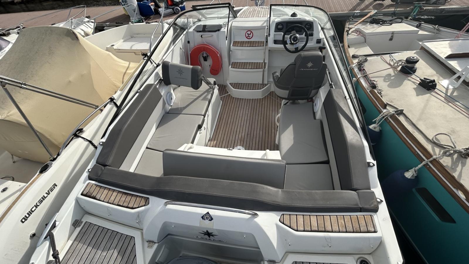 jeanneau Cap camarat 6.5 dc