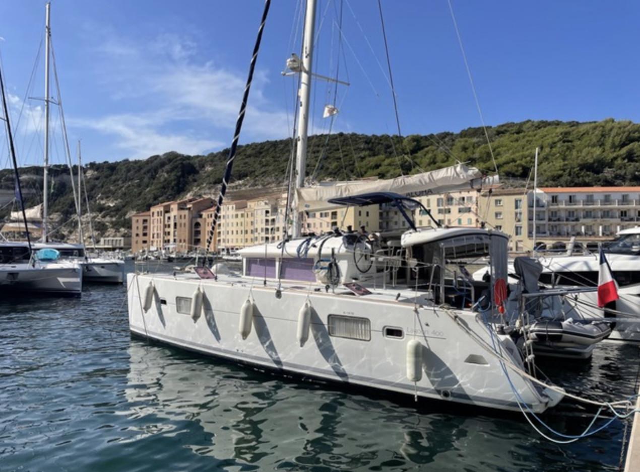 lagoon 400