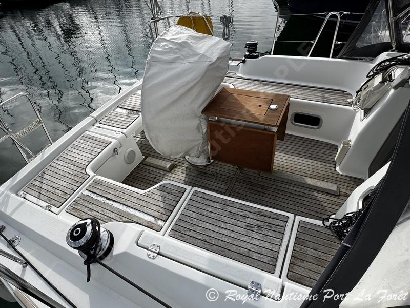 beneteau Oceanis 37