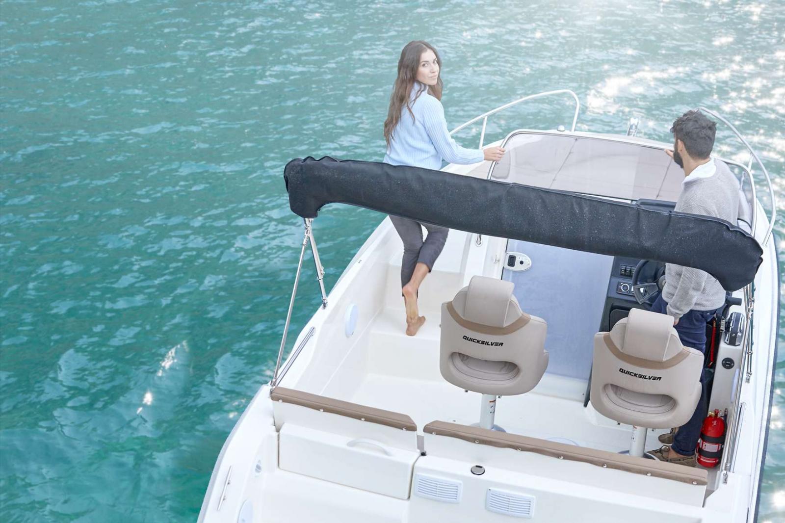 quicksilver Activ 605 sundeck