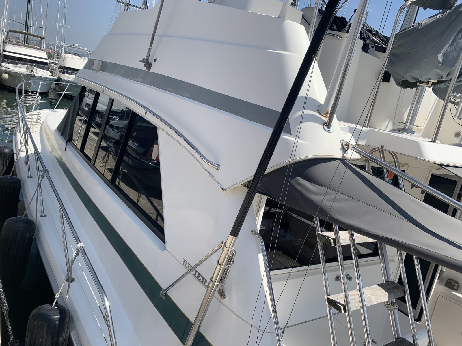 riviera 43 flybridge