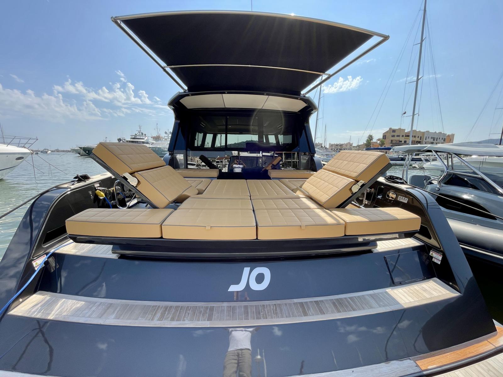 pardo 52gt