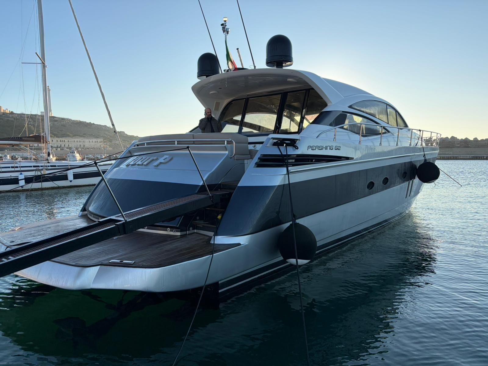 pershing Pershing 62