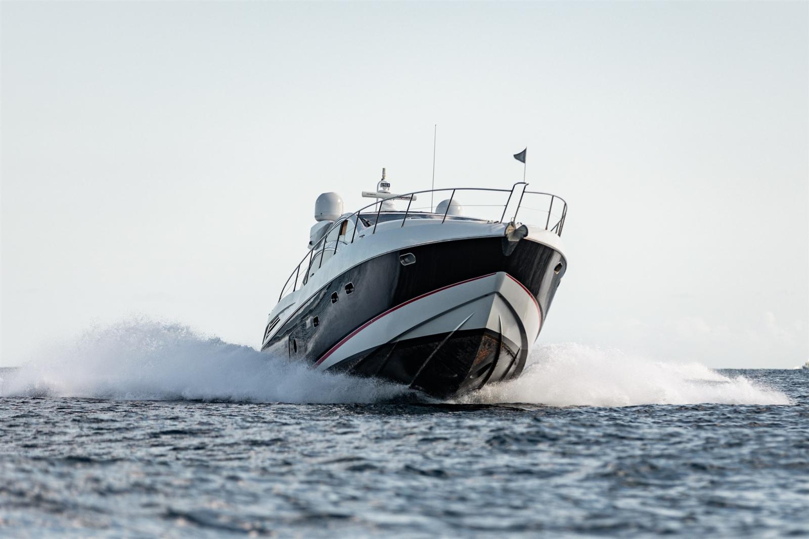 sunseeker Predator 64